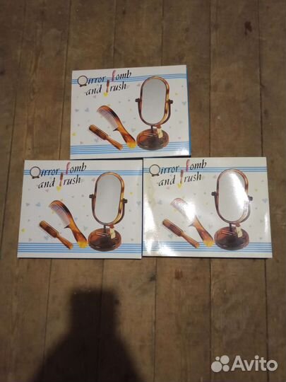 Зеркало с расчëской