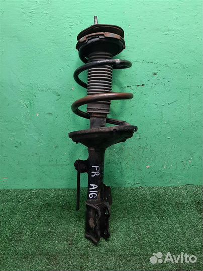 Стойка амортизатора передняя правая Lexus RX300