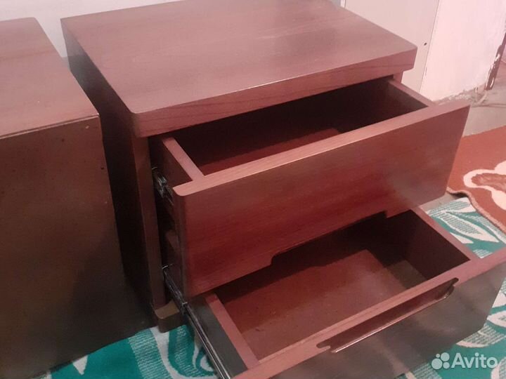 Тумба прикроватная массив из бука