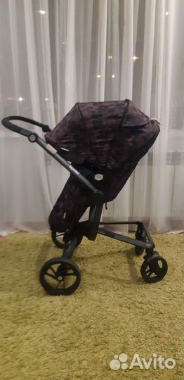 Коляска 2 в 1 универсальная,в отличном состоянии