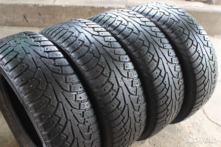Nokian Tyres Hakkapeliitta 5 SUV 235/65 R17