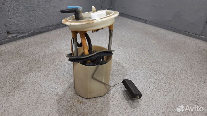 Топливный насос в сборе Skoda Octavia A5 Jetta 6