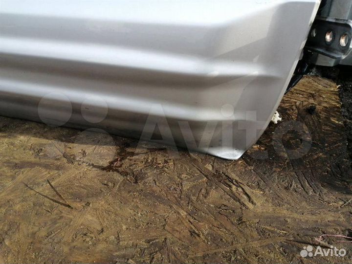 Дверь передняя правая Mitsubishi Pajero /Montero