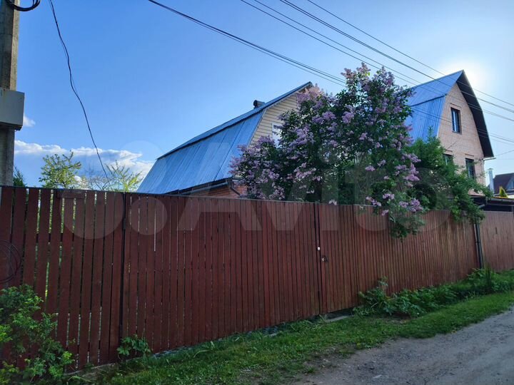 Дом 108 м² на участке 6 сот.