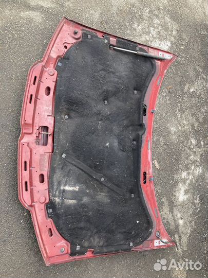 Капот Volkswagen Bora