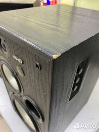 Колонки Edifier R2700