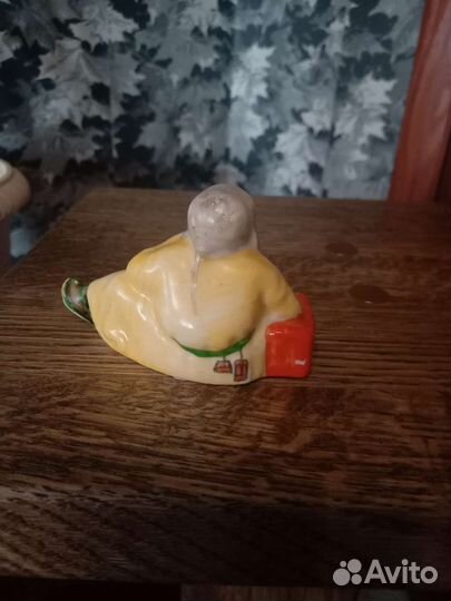 Статуэтка миниатюра старец