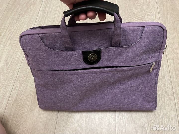 Сумка с гербом для ноутбука внутри 34х26 см