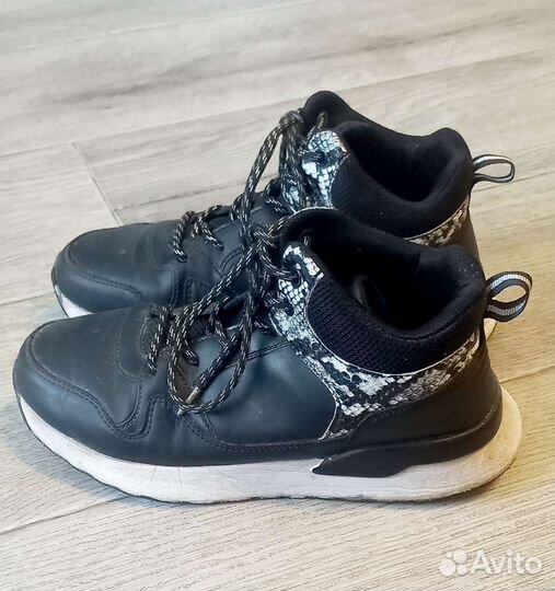 Ботинки на девочку