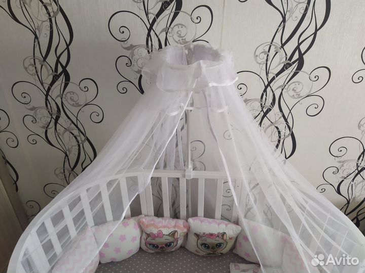 Кровать с балдахином