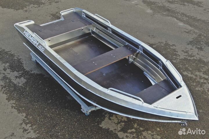 Новая моторная лодка Неман 400Р нерегистрат