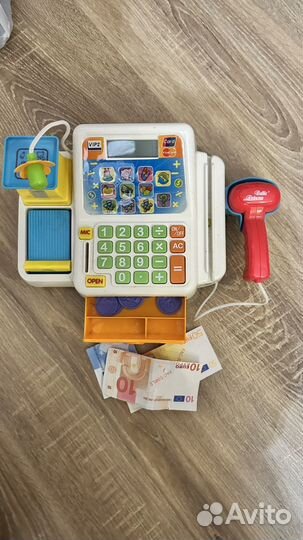 Игрушечная касса