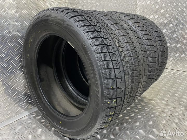 Bridgestone Blizzak Revo GZ 215/60 R17 96S