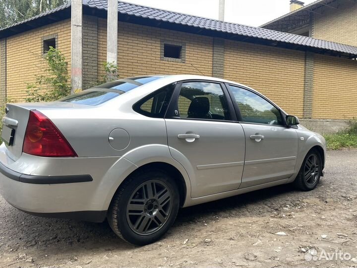 Ford Focus 2.0 МТ, 2006, 219 800 км