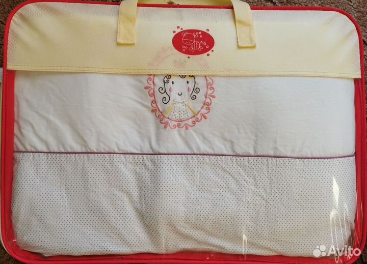 Бортики, одеяло, подушка, плед в детскую кроватку