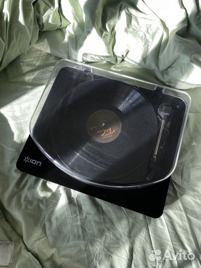 Виниловый проигрыватель ION Audio Classic LP