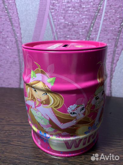 Копилка Винкс жестяная Winx Club Love&Pet +фигурка