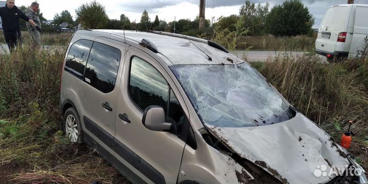 Citroen Berlingo 1.6 МТ, 2011, битый, 250 000 км