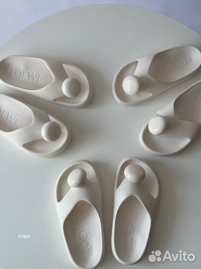 Шлепки Loewe