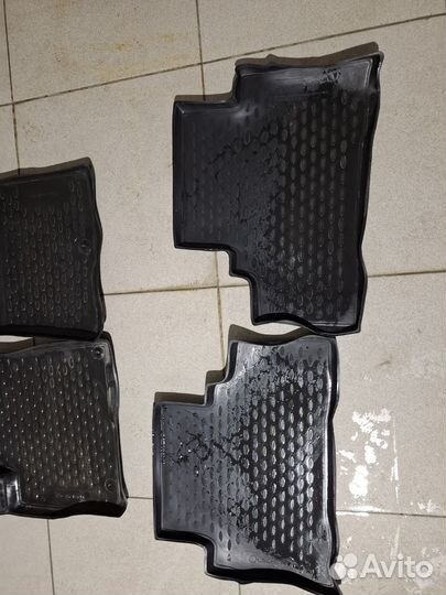 Продам Коврики KIA Sorento 2
