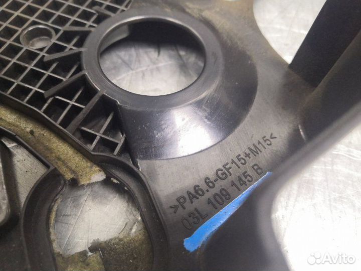 Кожух ремня грм Volkswagen Passat B6 2005-2010