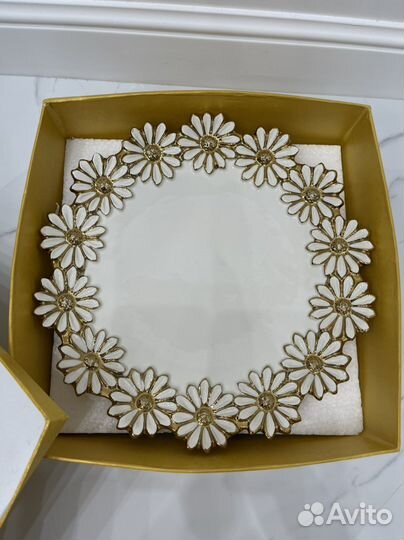 Тортница фруктница на ножке