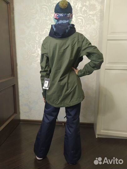 Размер XS, новый женский сноуборд костюм DC/Roxy