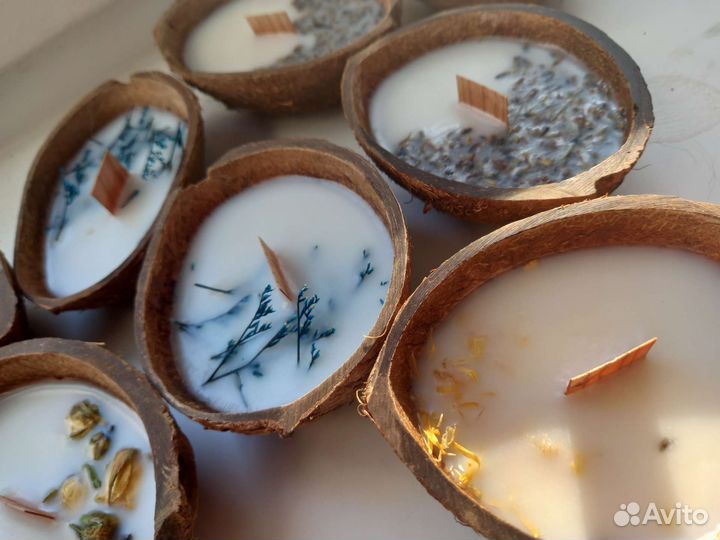 Свеча в кокосе