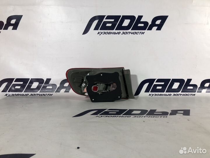 Фонарь Toyota Corolla 10 E150 (2010-2013) внешний