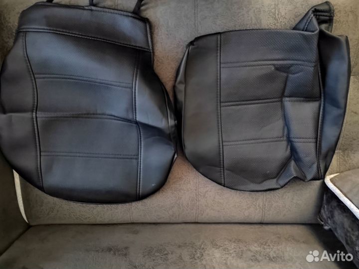 Автомобильные чехлы универсальные