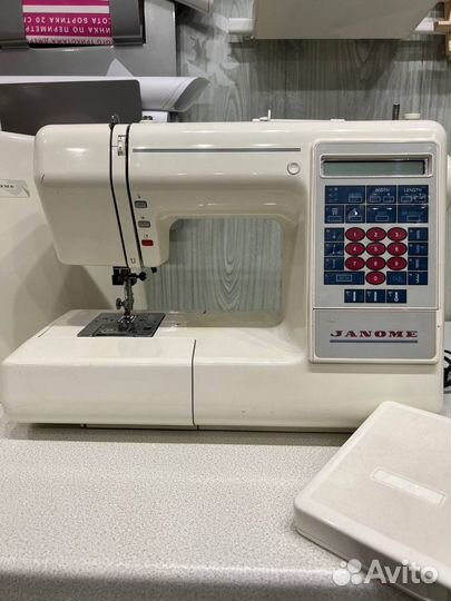 Швейная машинка Janome memory craft 4000