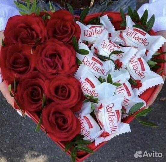 Боксы из кинднров, подарки на 8 марта