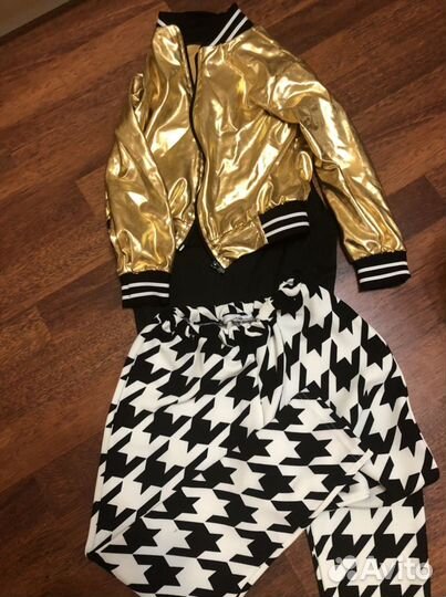 Костюм спортивный