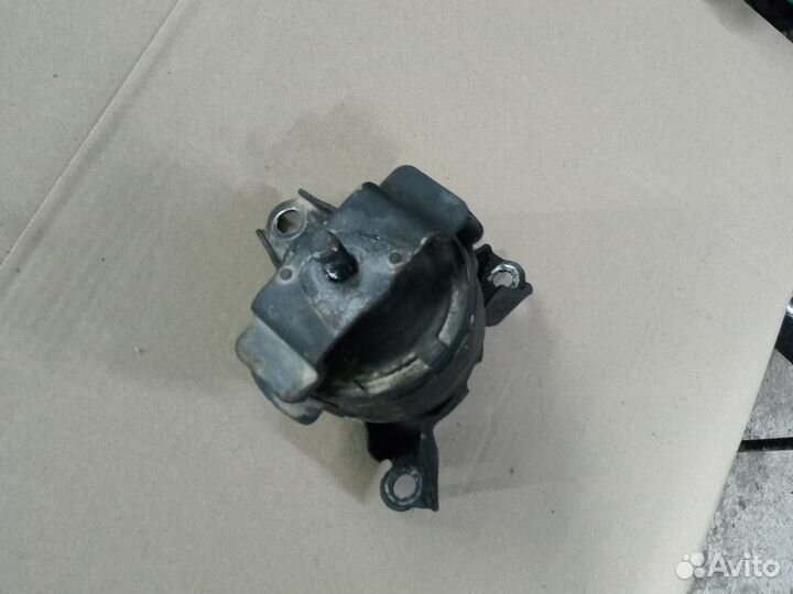 Подушка двигателя Хонда орхия