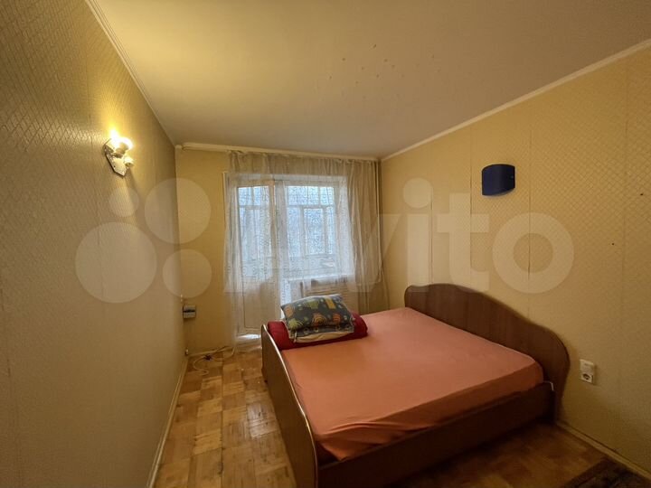 2-к. квартира, 52 м², 4/10 эт.
