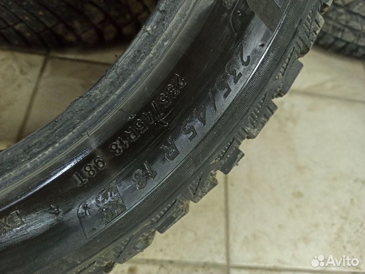 Michelin X-Ice North 4 235/45 R18