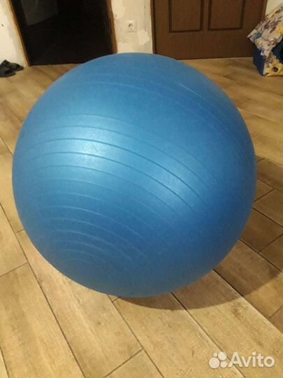 Гимнастический мяч фитбол