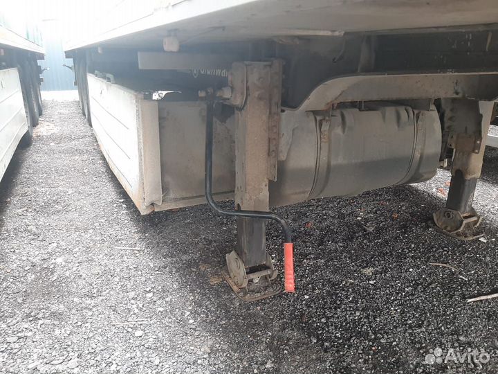 Полуприцеп рефрижератор Grunwald 972200, 2018