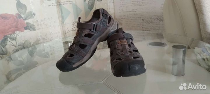 Треккинговые сандалии
