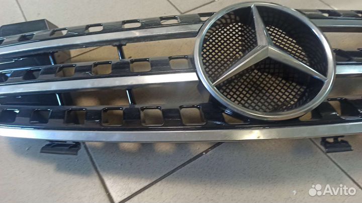 Решетка радиатора мл164