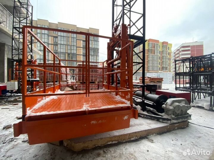 Подъемник мачтовый грузовой строительный Пмг