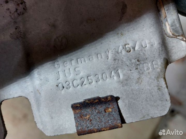 Тепловой экран коллектора Skoda Octavia A5 1.4 CAX