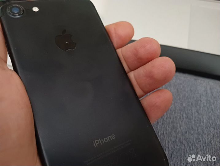 iPhone 7, 32 ГБ