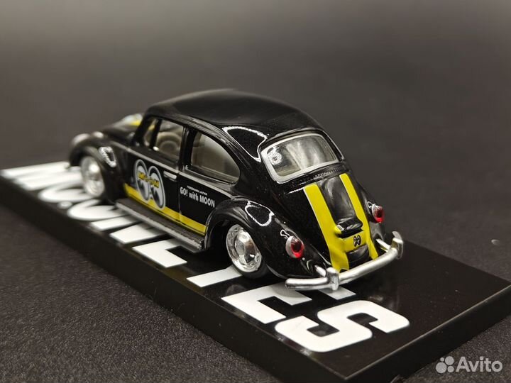 Volkswagen Beetle Mooneyes - Tarmac Works 1:64