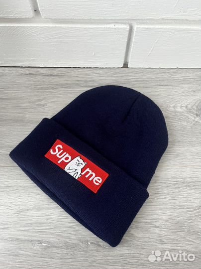Новые шапки Supreme
