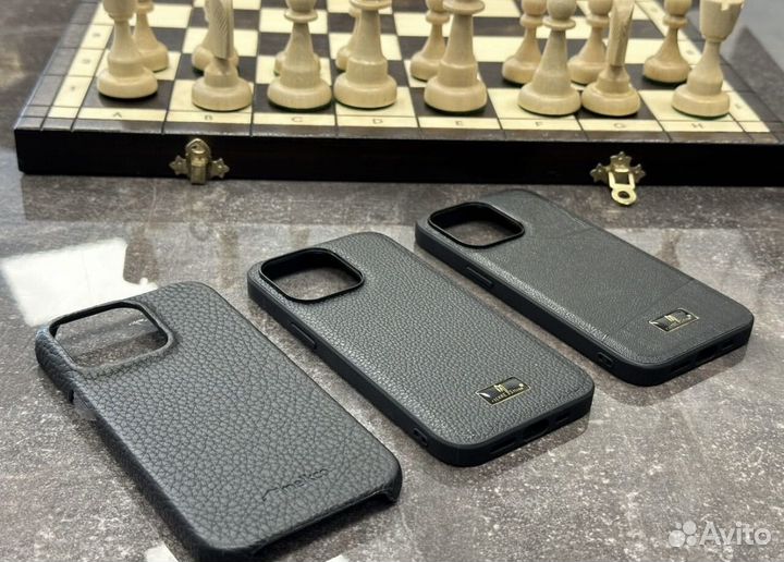 Чехолы на iPhone 13 pro