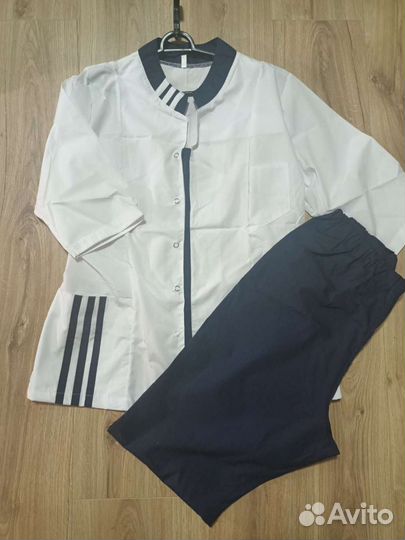 Медицинский костюм новый