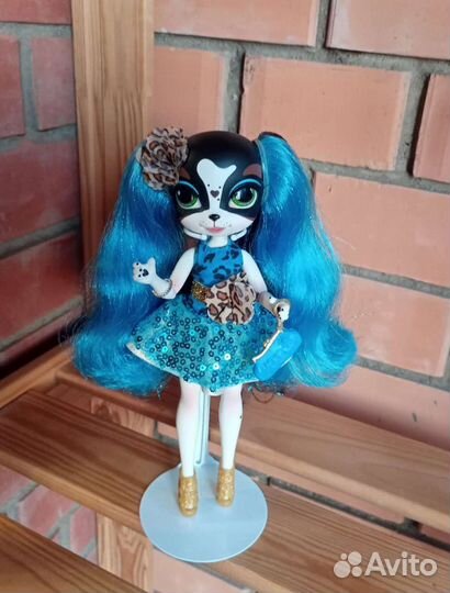 Кукла пинки купер