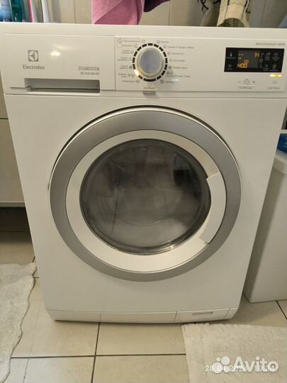 Стиральная машина с сушкой Electrolux EWW51486HW