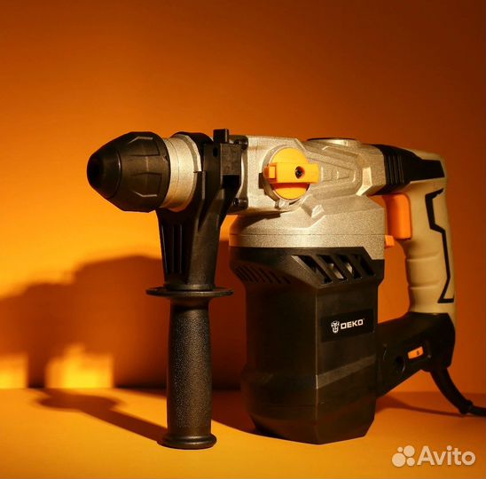 Перфоратор Deko dkh2000w SDS-plus уд 6Дж (+кейс)